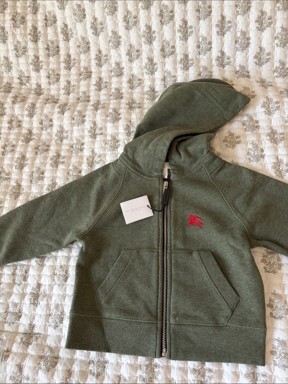 Burberry Kids BRAND NEW SIZE 18 months Olive Green Zip-Up Hoodie with Red Logo